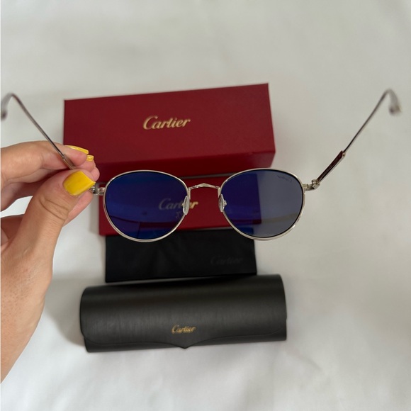 Cartier Round sunglasses CT0009S 006 silver titanium main image 4